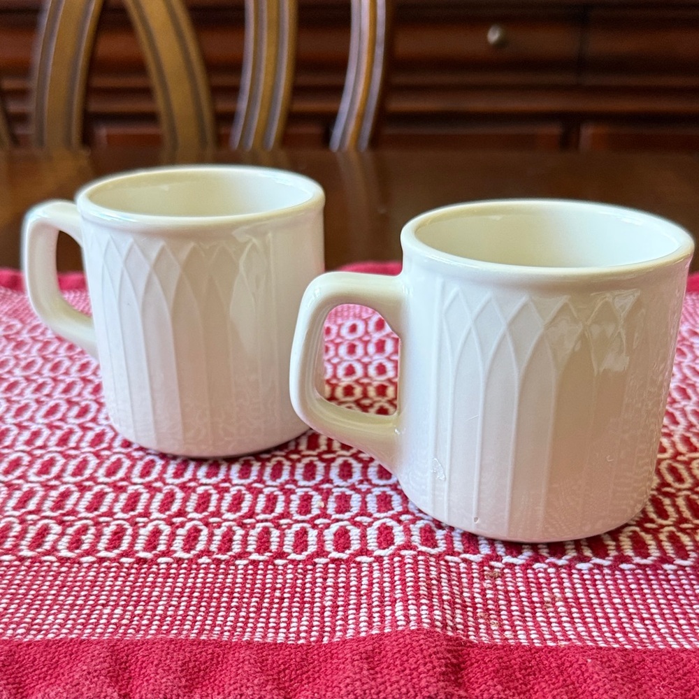 Homer Laughlin China Gothic restaurant ware line set of 2 mugs cups ivory color